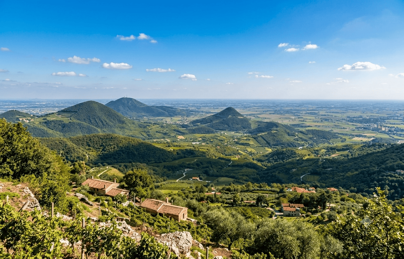 Foto aerea panoramica dei colli euganei